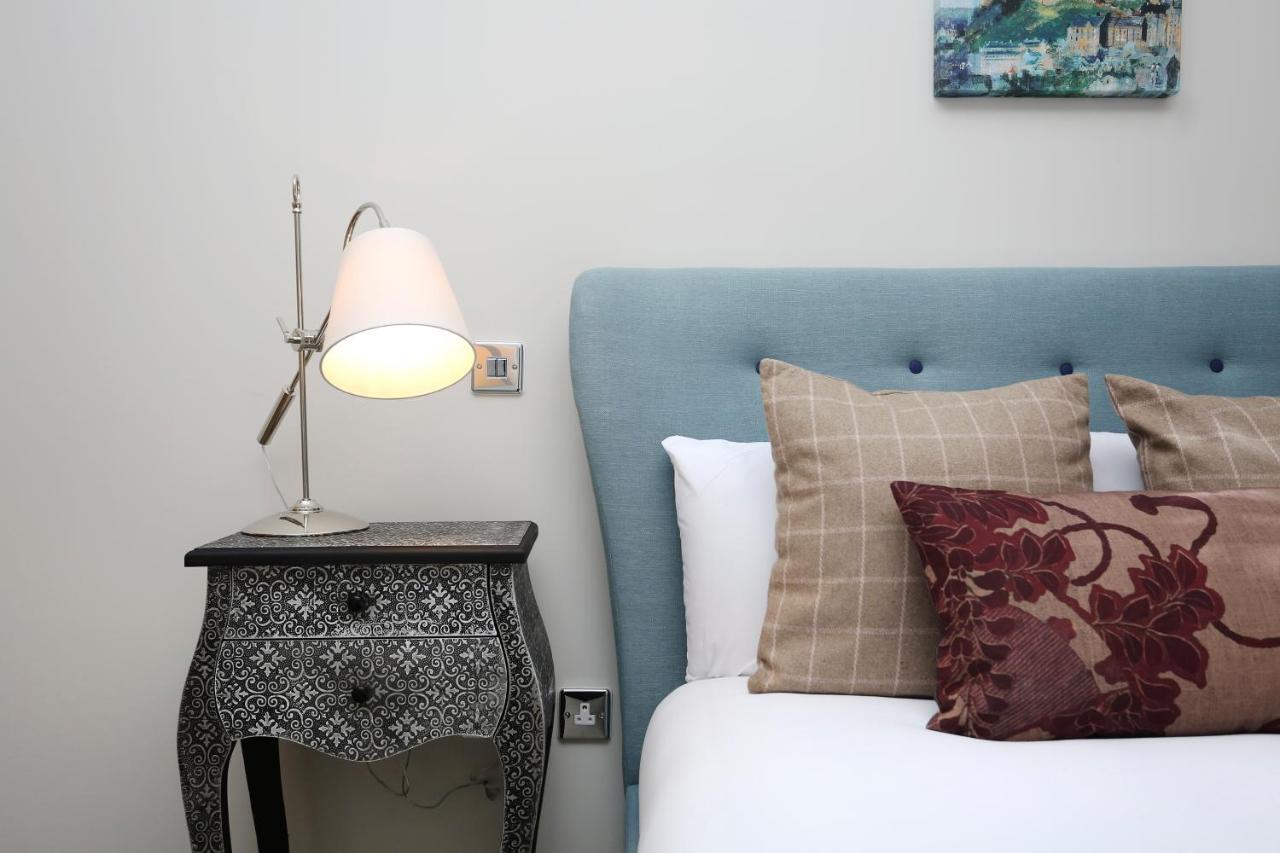 Joivy Refurbished Home On The Royal Mile 爱丁堡 外观 照片
